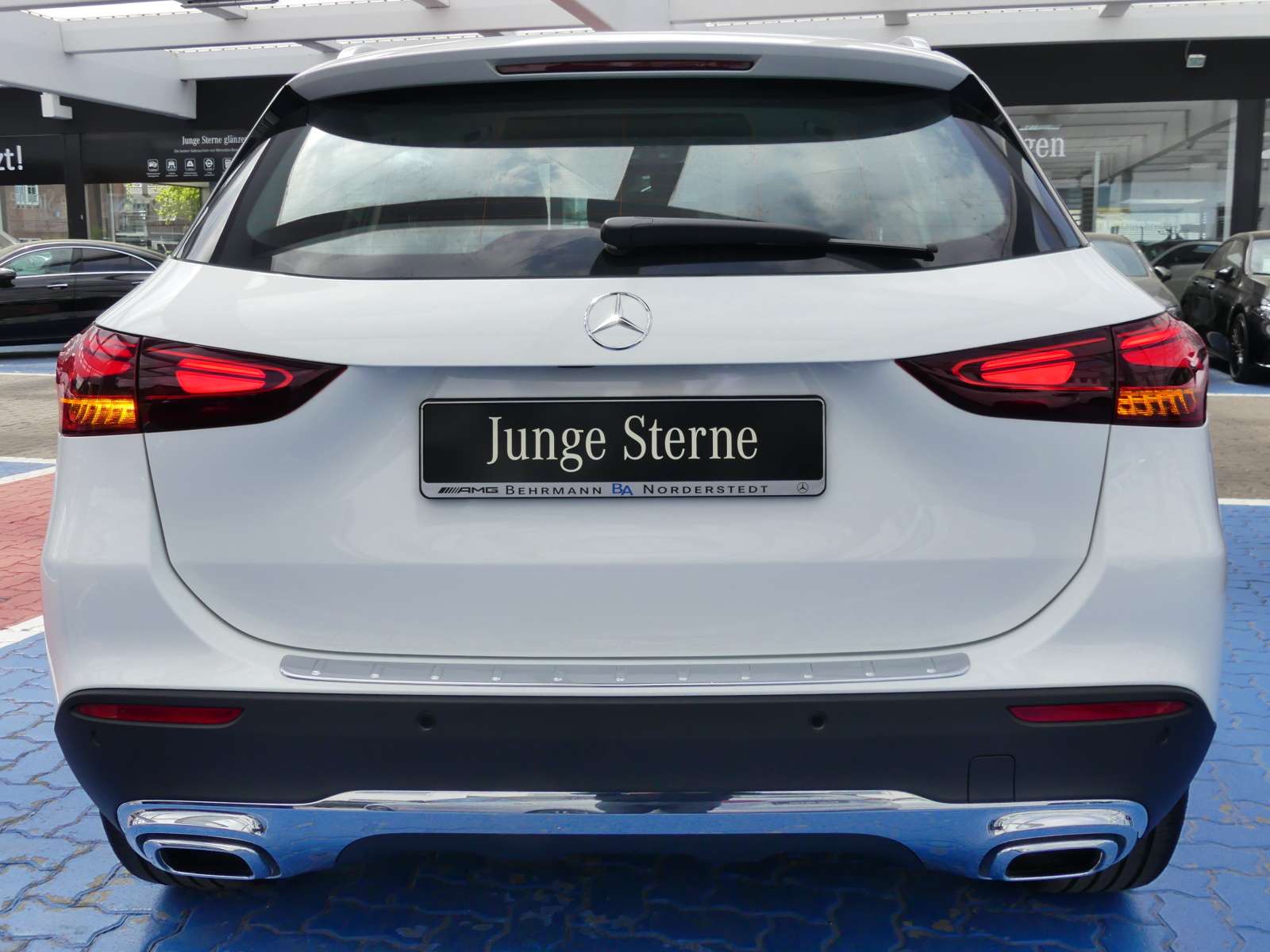 Mercedes-Benz GLA 220