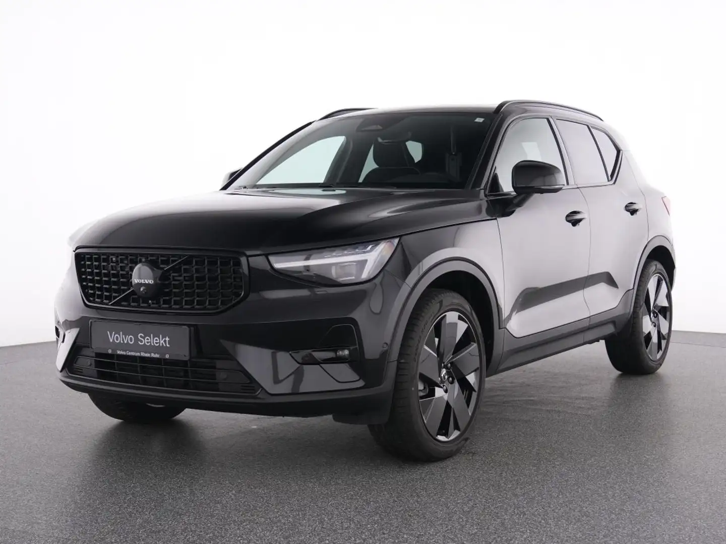 Volvo XC40 B3 ULTRA BLACK EDITION Ultra Black+20"LM+PANO+LEDE Schwarz - 2