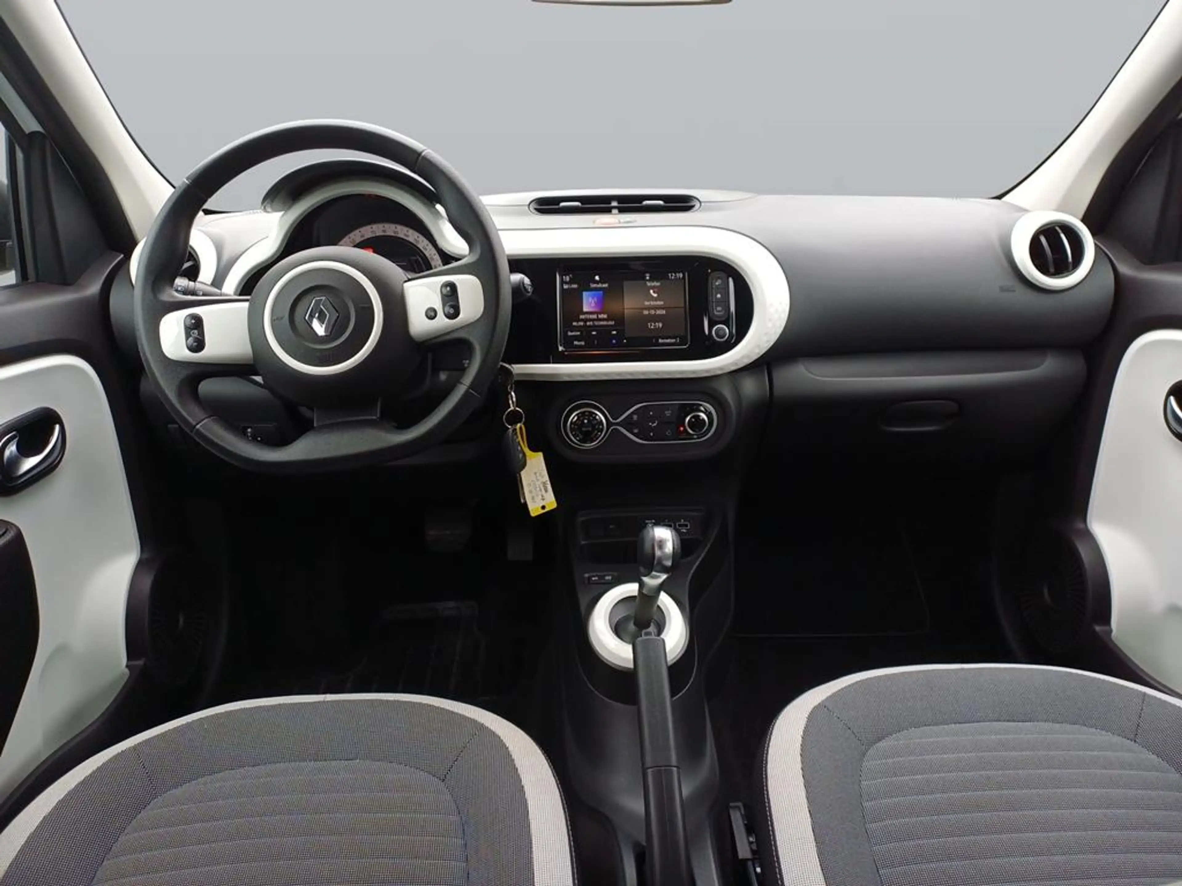 Renault Twingo Equilibre Electric — photo 10