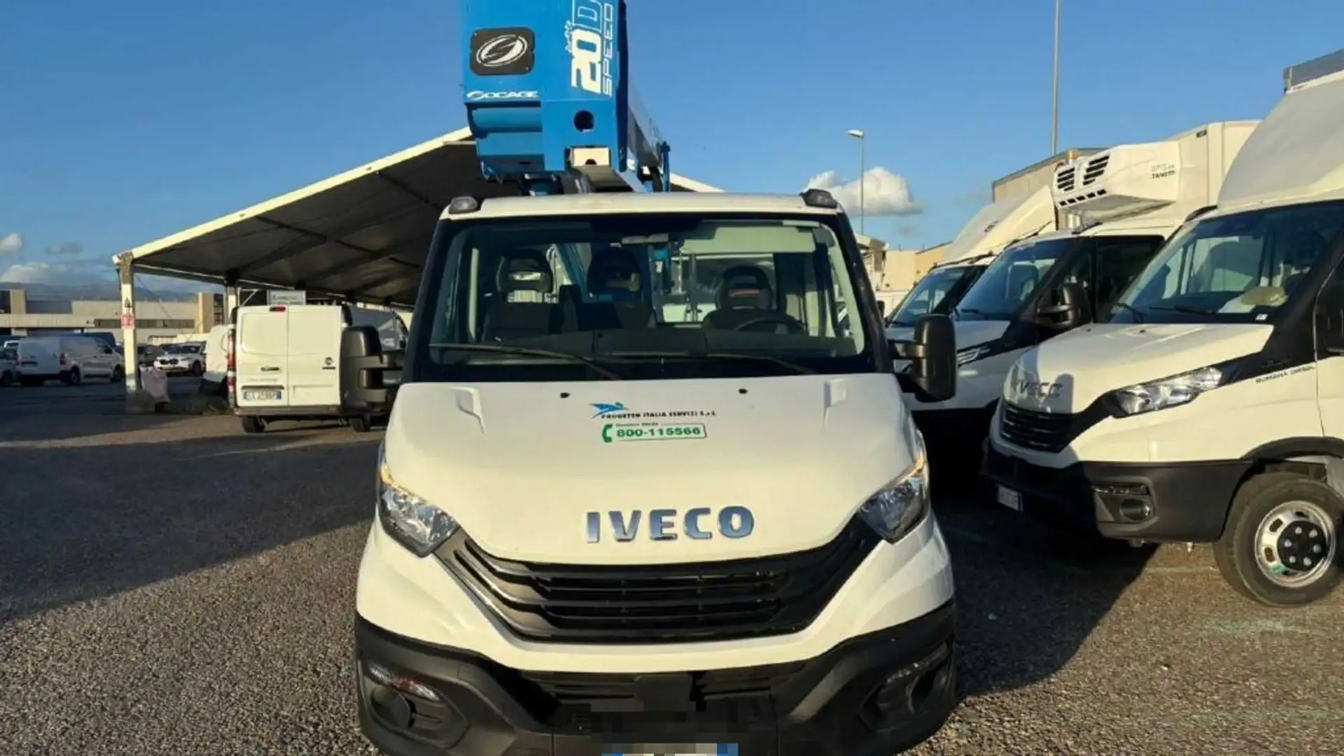 Iveco Daily 35S14 2.3HPT PL PIATTAFORMA CON CESTELLO 20 SOCAGE Bianco - 2