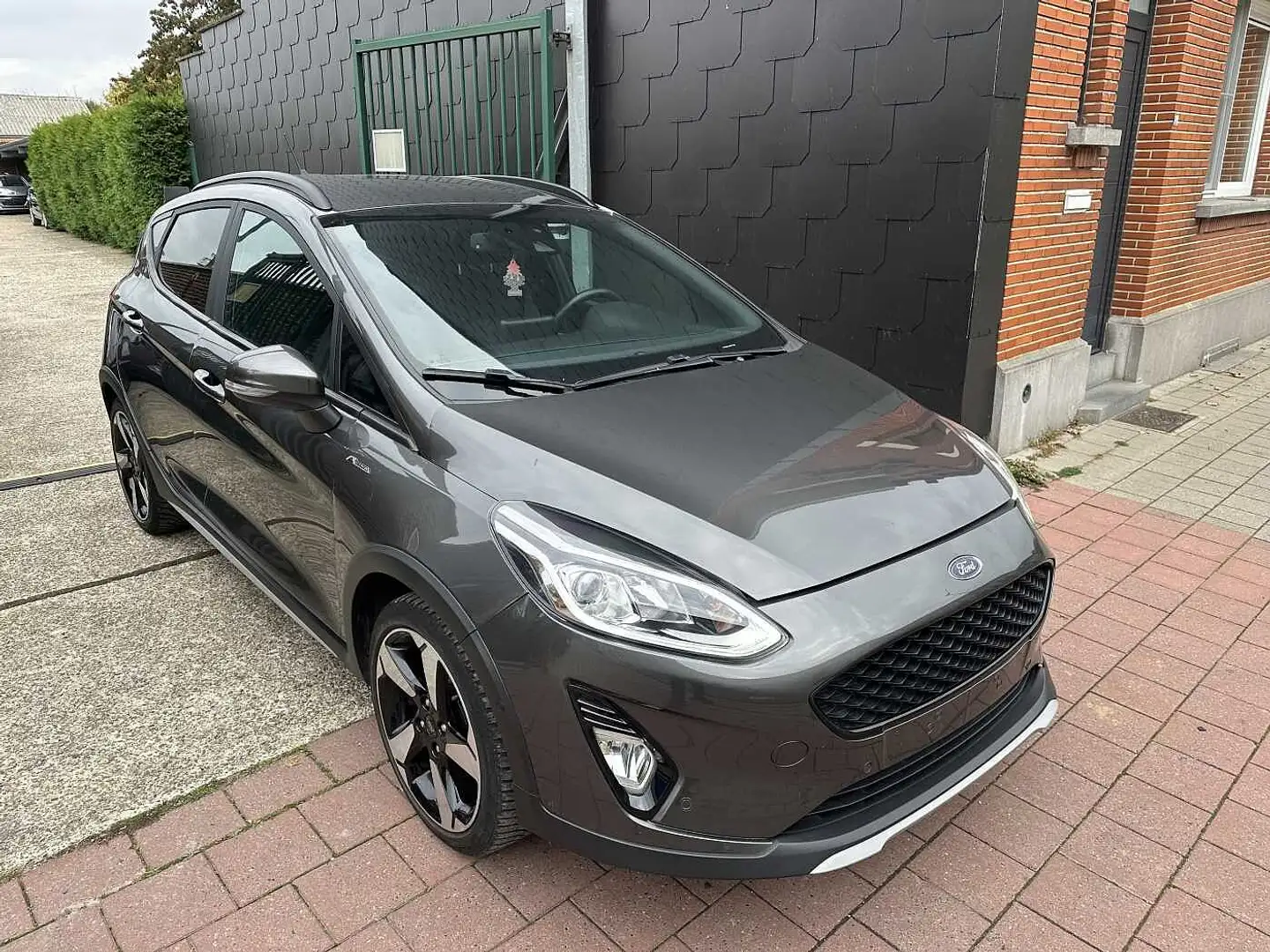 Ford Fiesta 1.5 TDCi MET 107DKM HANDELAARS & EXPORT Gris - 2