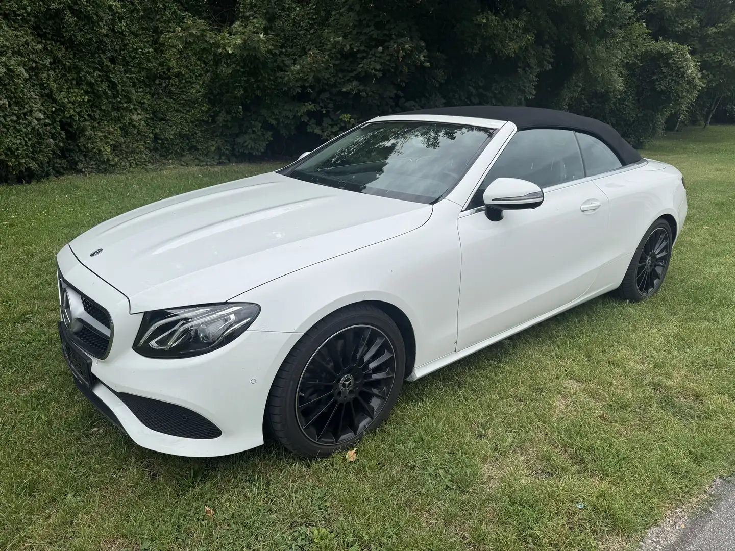 Mercedes-Benz E 220 220d Aut. - 1