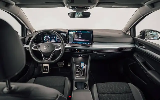 Volkswagen Golf view 15