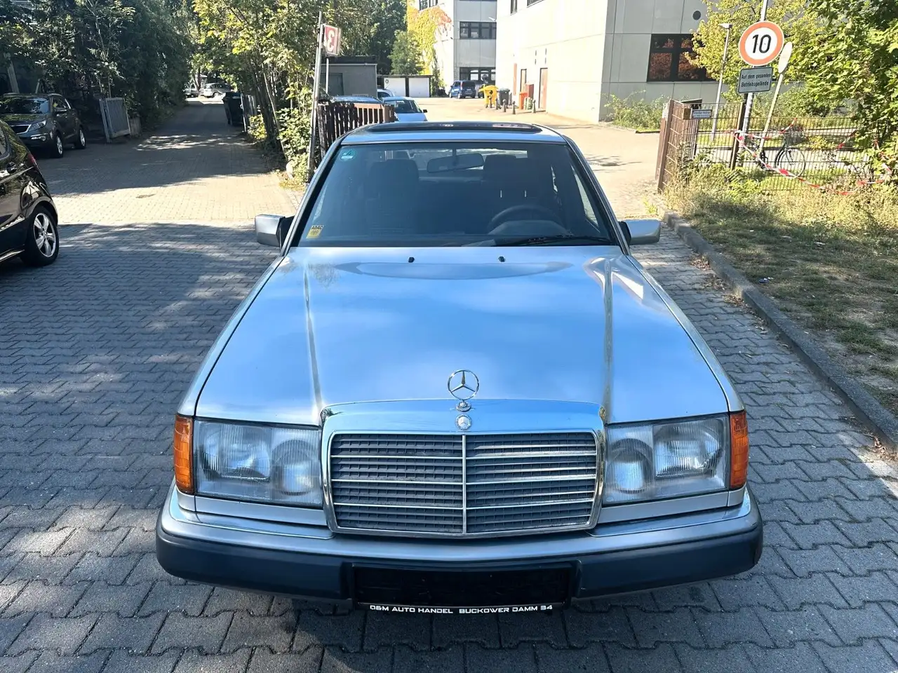 Mercedes-Benz E 200 124 Rostfrei-TÜV Neu Autom, foto 2