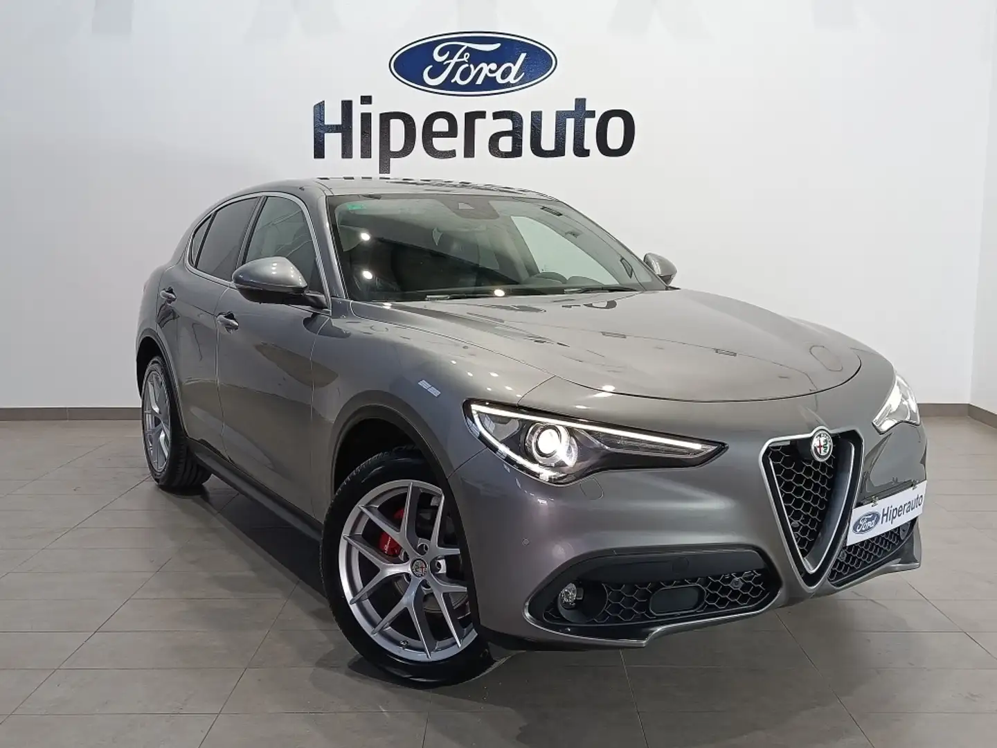 Alfa Romeo Stelvio 2.2 Executive Q4 210 Aut. Gris - 1