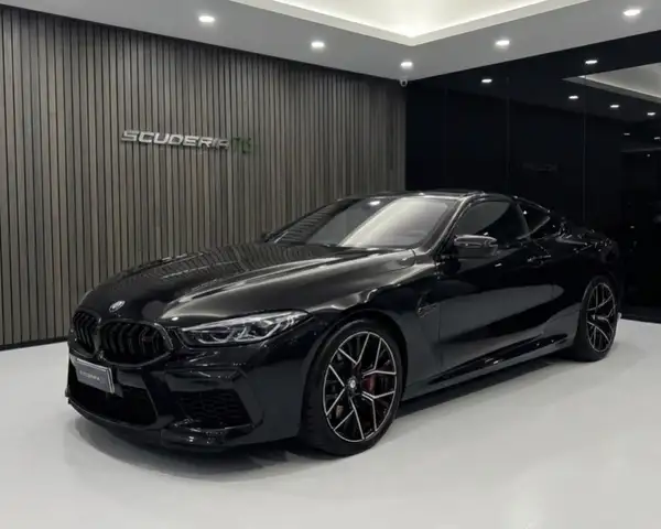 BMW M8