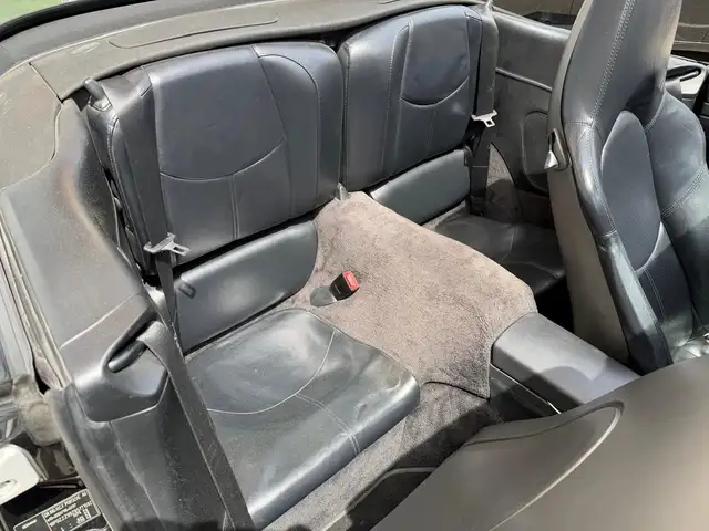 Porsche 911 view 14