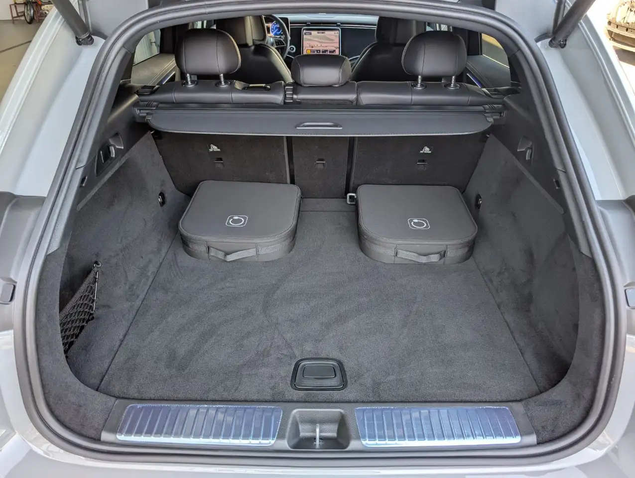 Mercedes-Benz EQE 350+ SUV Österreich-Edition, миниатюра 22