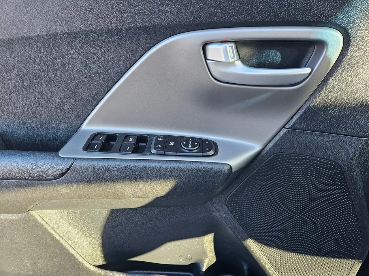 Kia Niro снимка Kia Niro