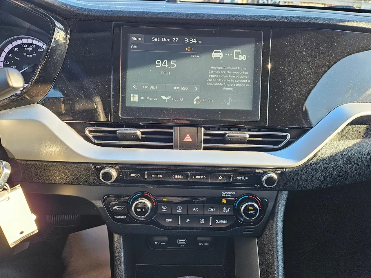 Kia Niro снимка Kia Niro