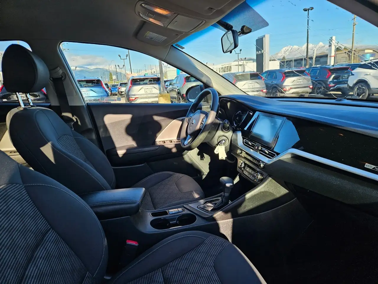 Kia Niro снимка Kia Niro
