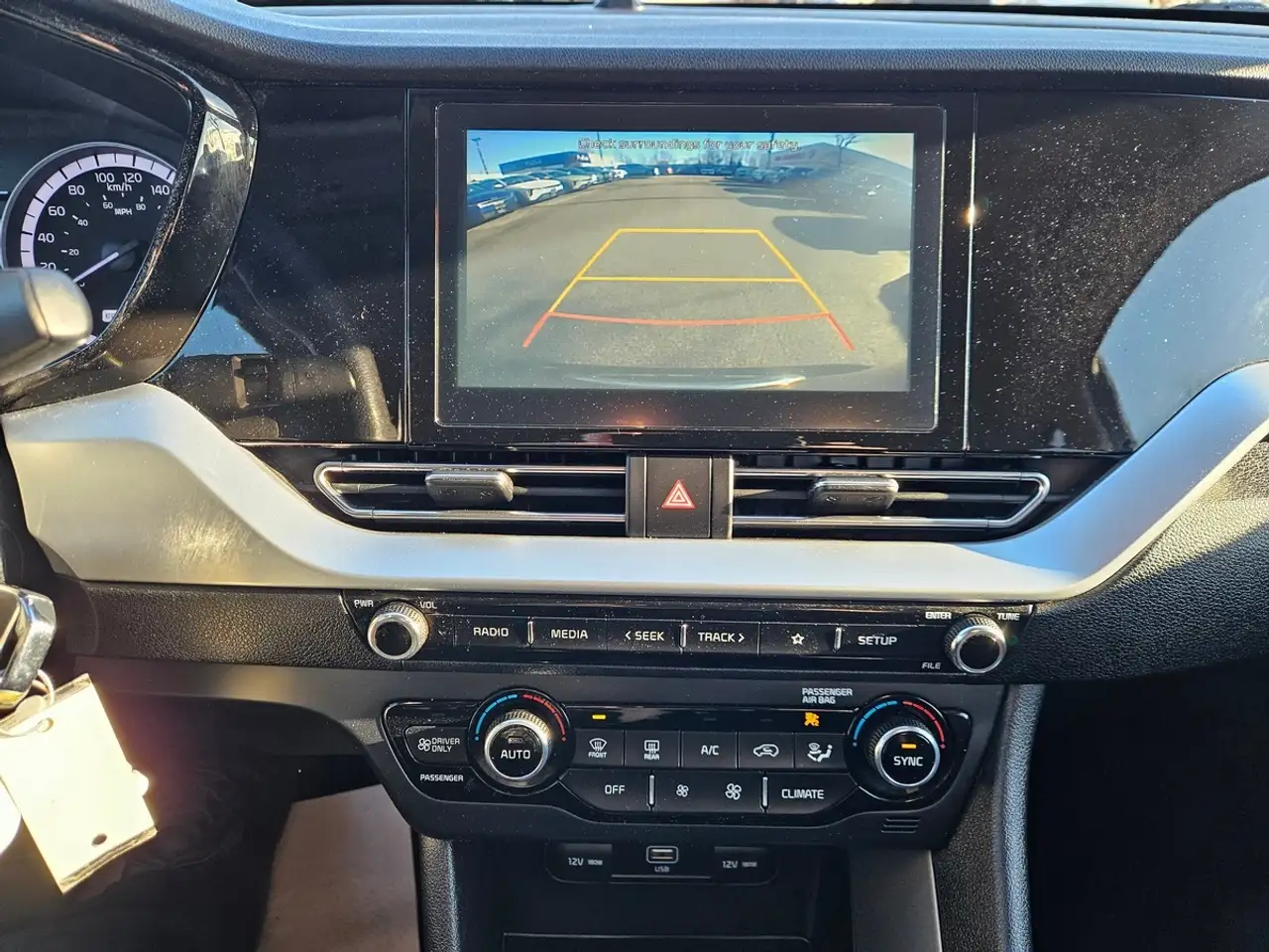 Kia Niro снимка Kia Niro
