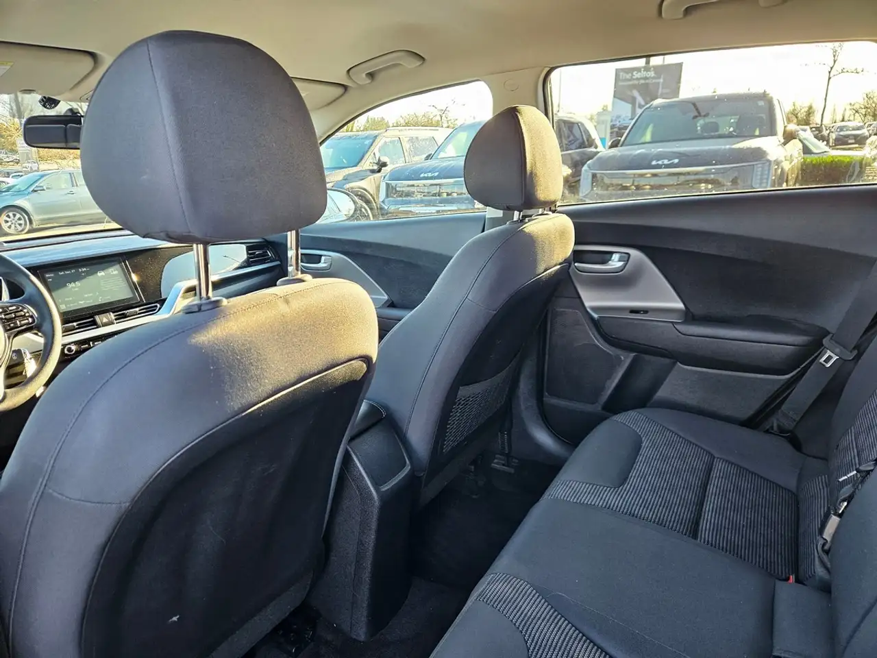 Kia Niro снимка Kia Niro