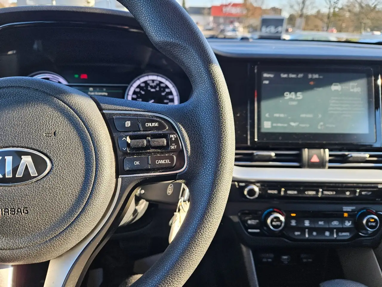Kia Niro снимка Kia Niro