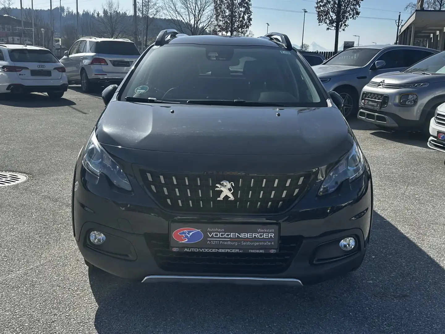 Peugeot 2008 2008 1,5 BlueHDi 120 GT Line S&S EAT6 Schwarz - 2