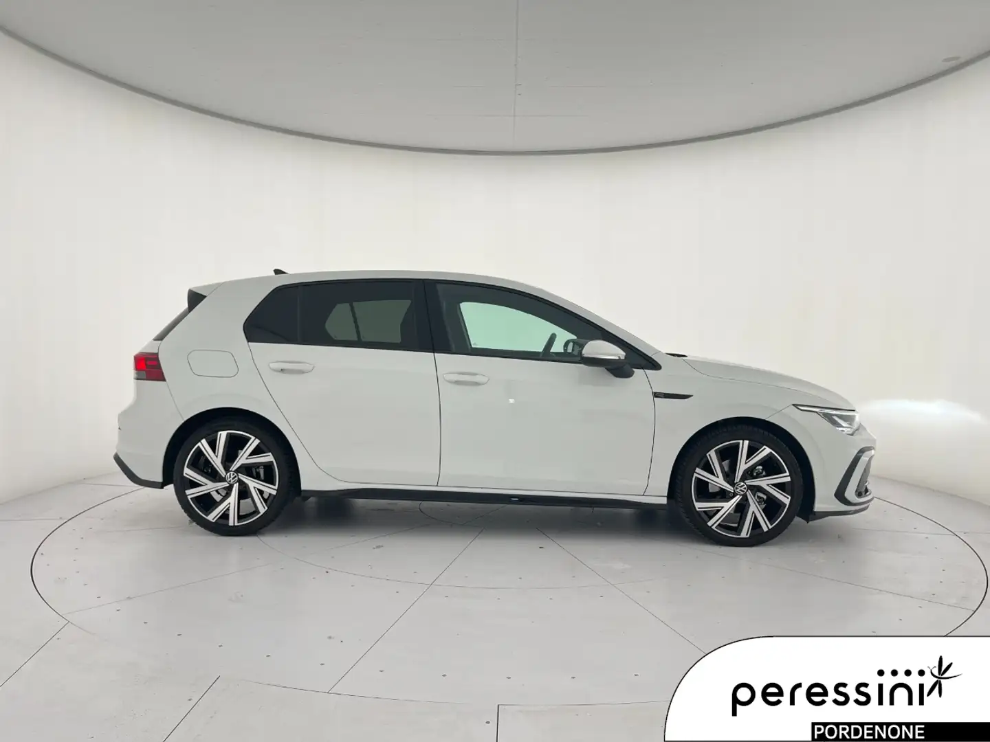 Volkswagen Golf 2.0 tdi R-Line 150cv dsg Bianco - 2