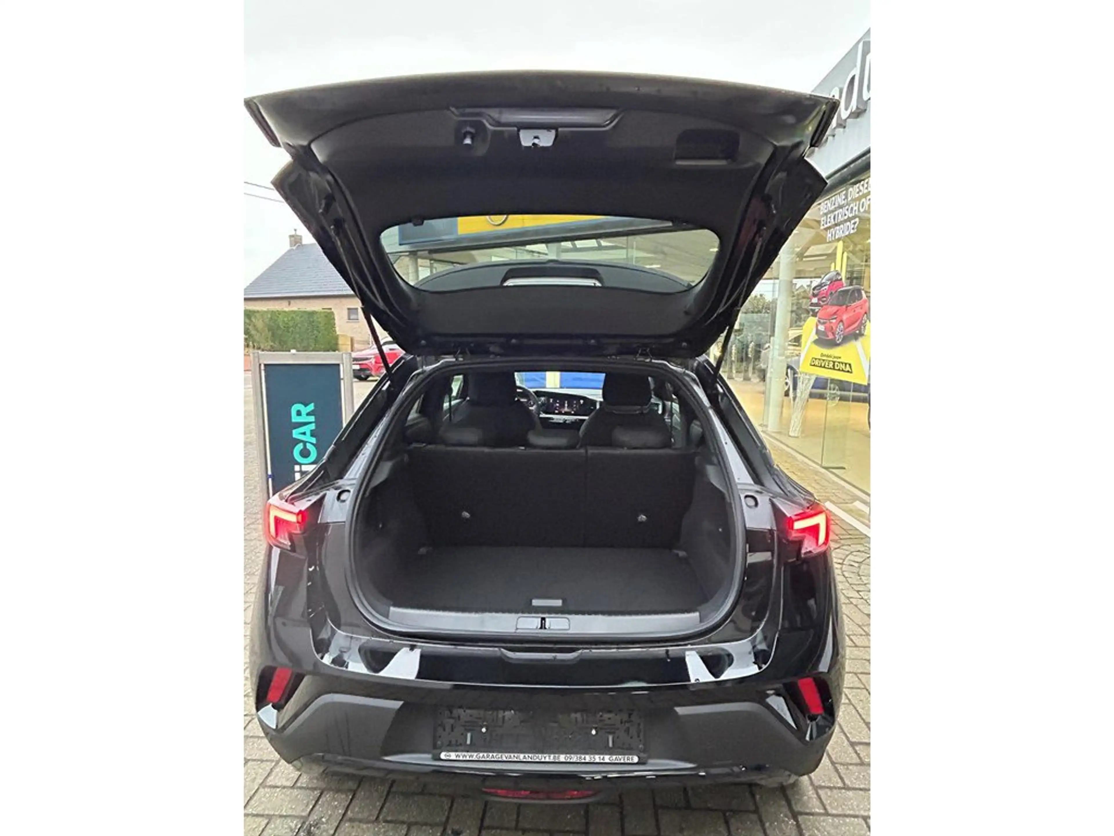 Opel Mokka-E Opel Mokka Ultimate Elektrisch — photo 10
