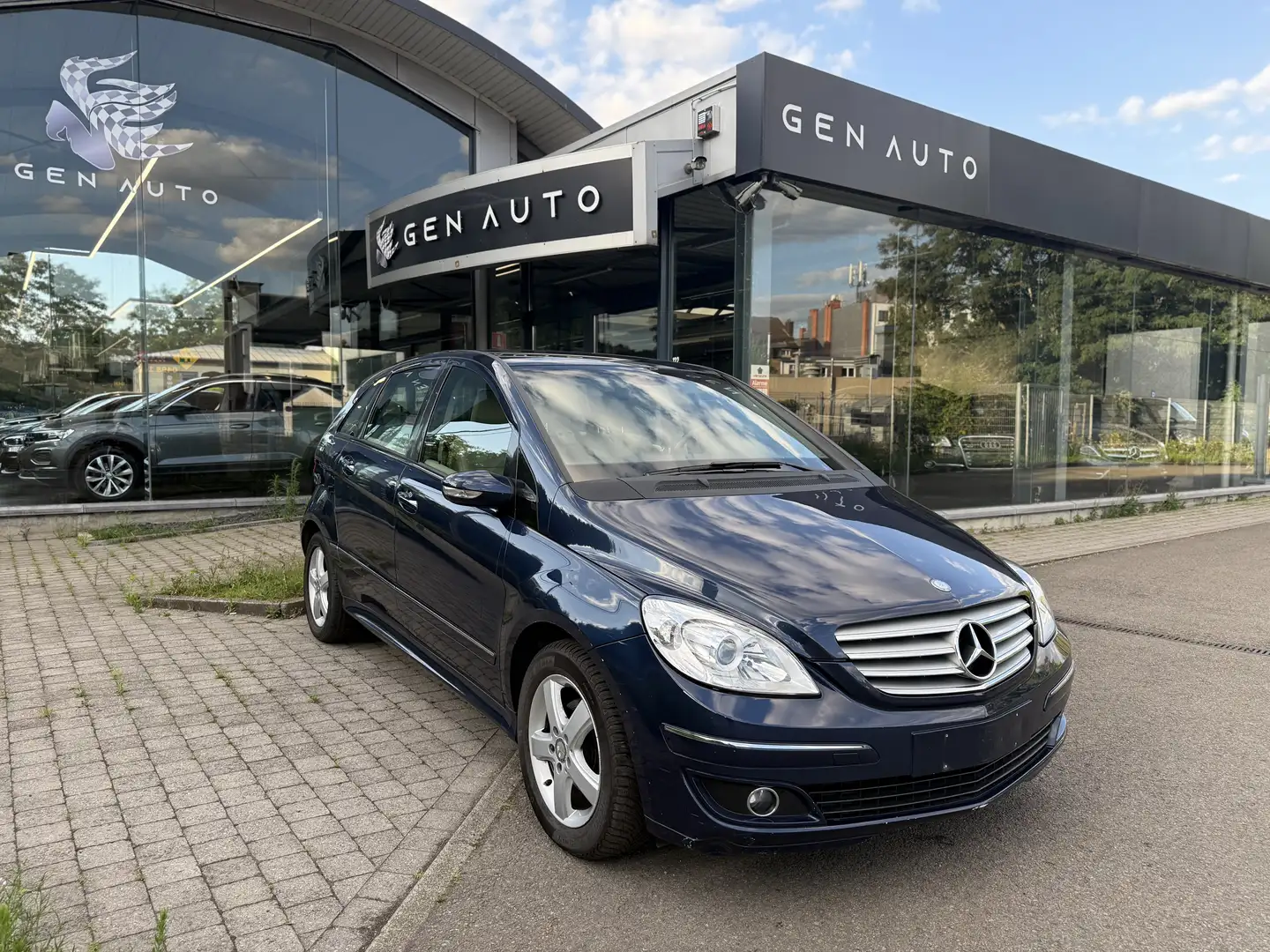Mercedes-Benz B 150 Special Edition Cuir Volant Multifonction Airco Albastru - 1