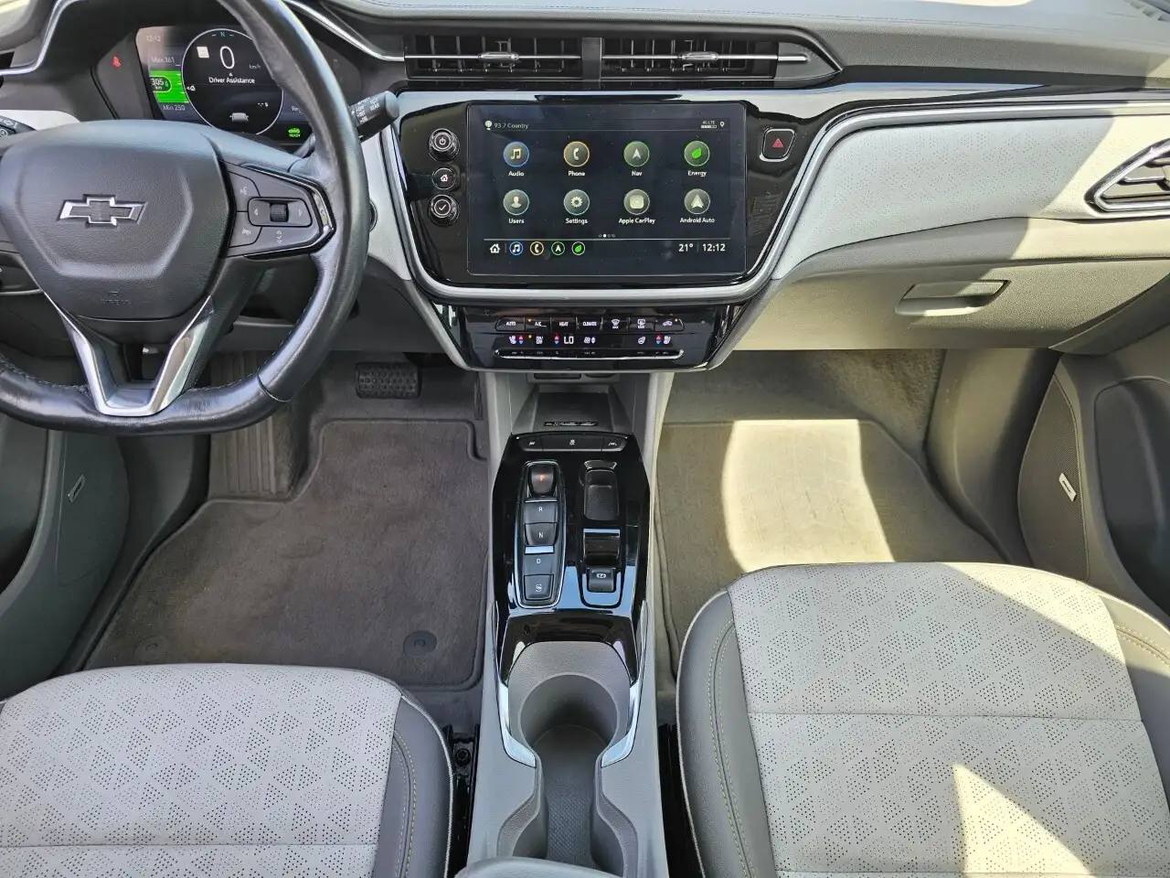 Chevrolet Bolt снимка Chevrolet Bolt