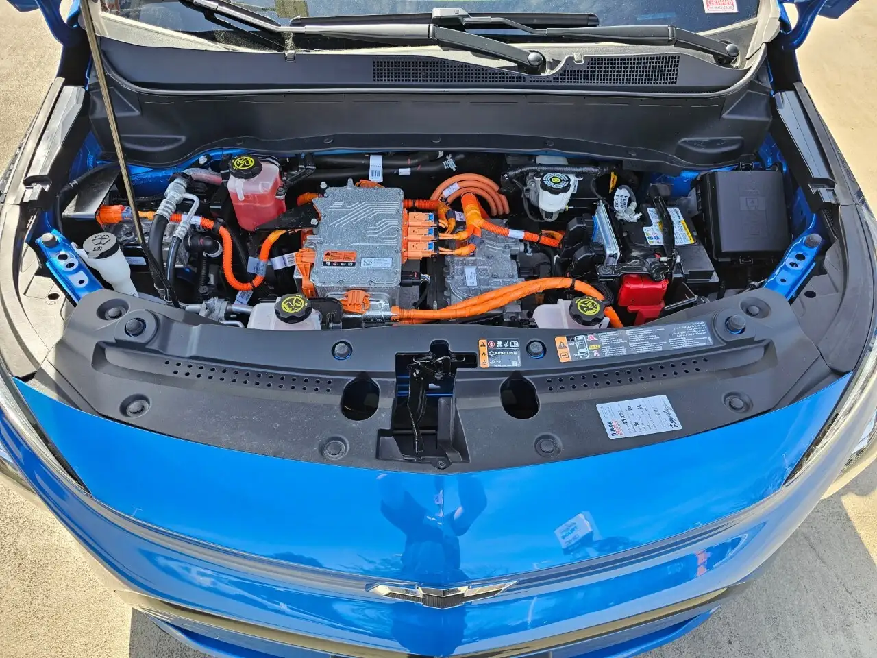 Chevrolet Bolt снимка Chevrolet Bolt