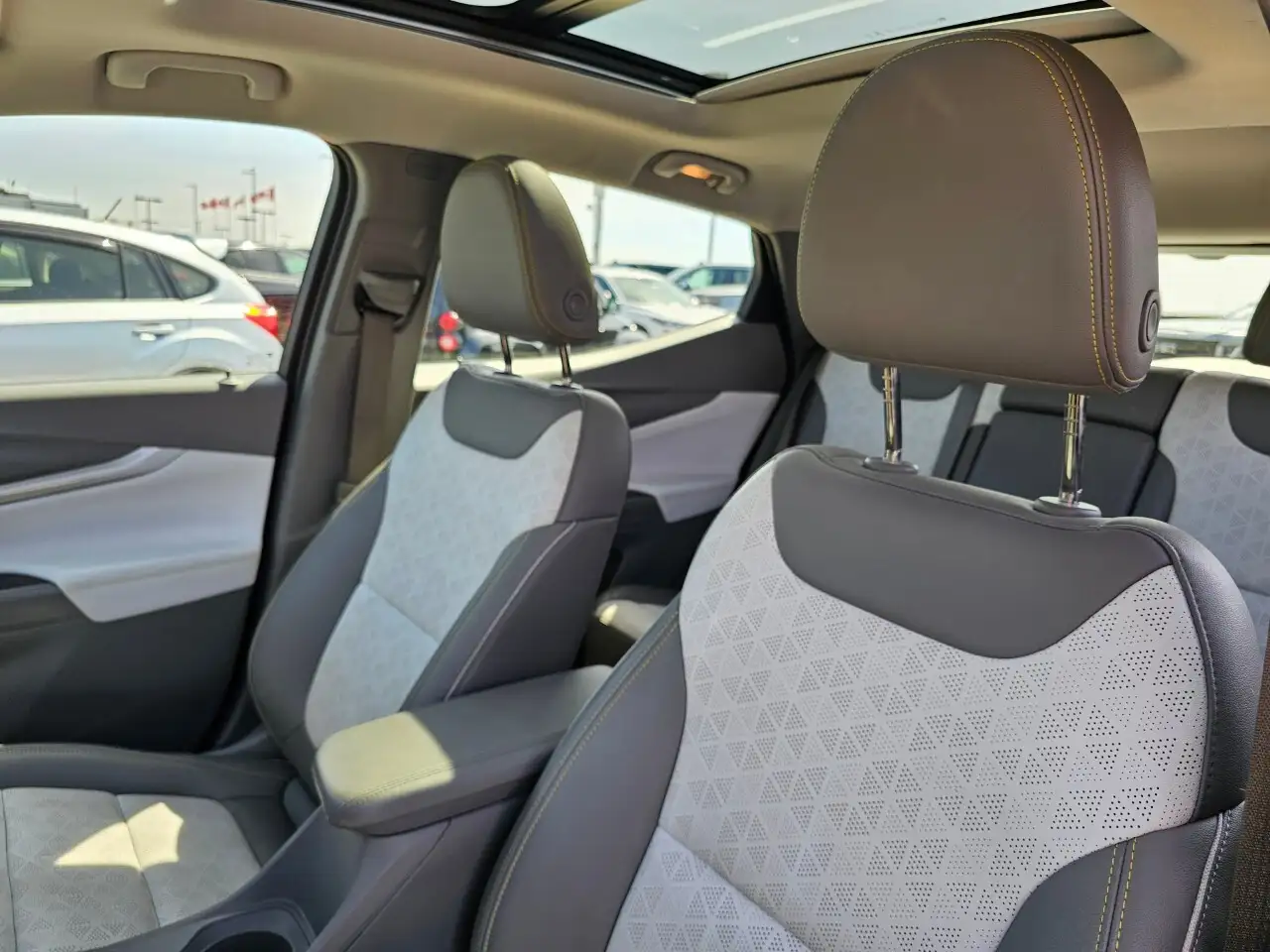 Chevrolet Bolt снимка Chevrolet Bolt