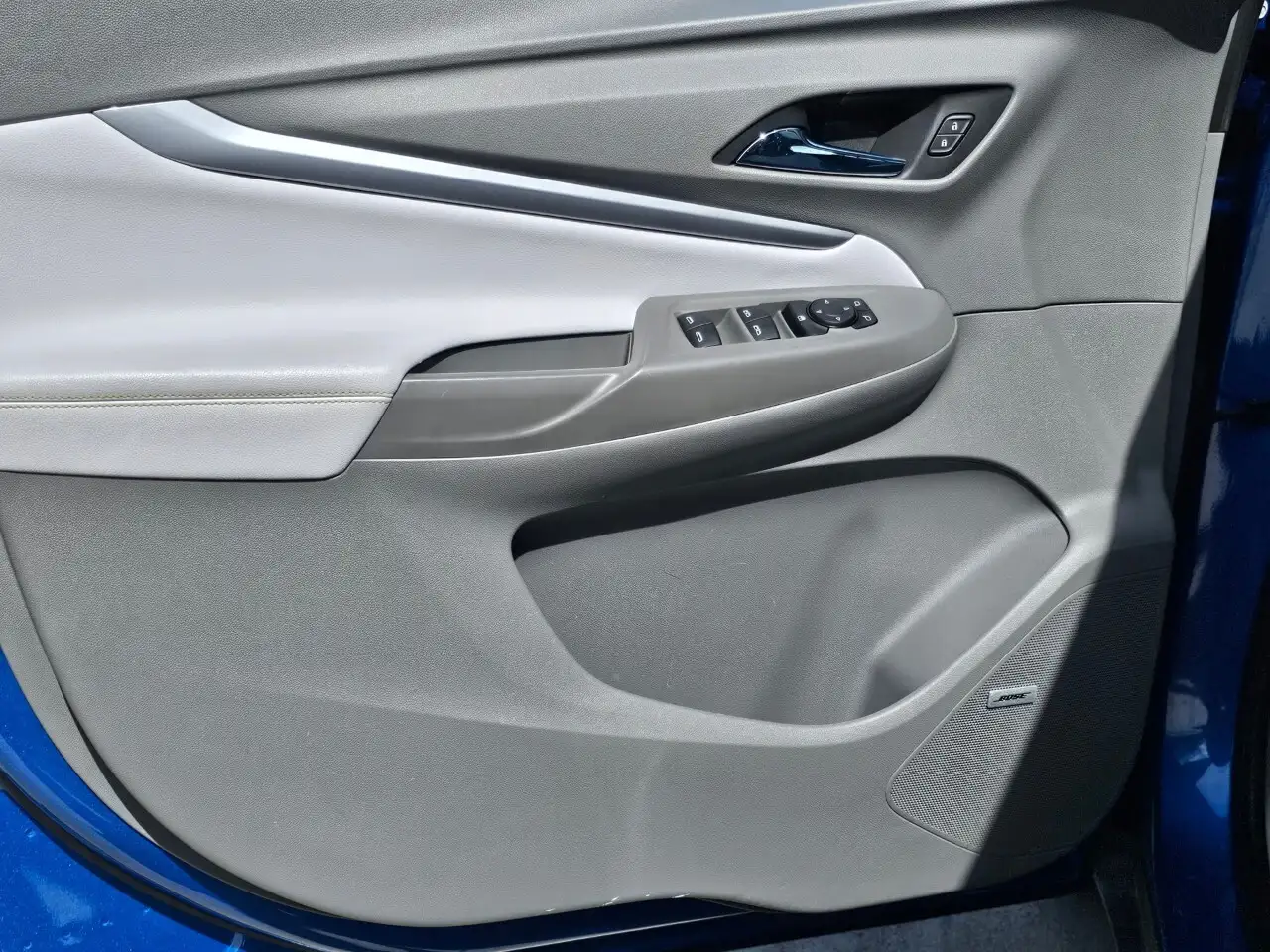 Chevrolet Bolt снимка Chevrolet Bolt