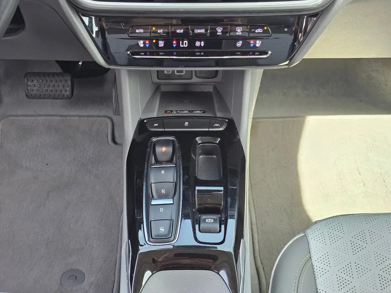 Chevrolet Bolt снимка Chevrolet Bolt