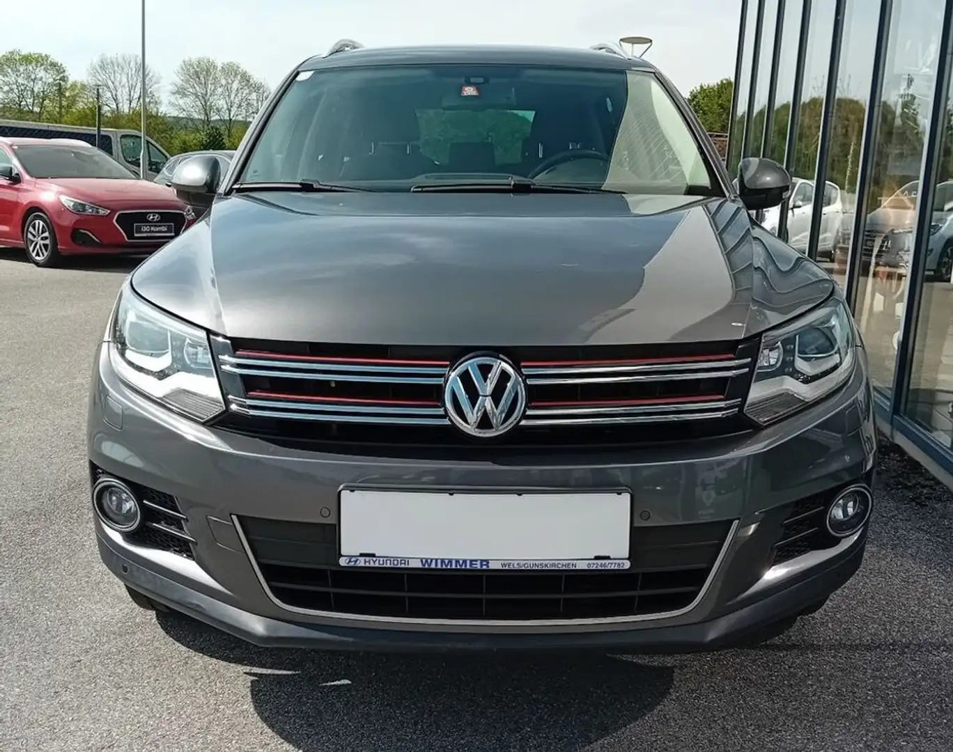 Volkswagen Tiguan Karat 4Motion BlueMotionTech Grau - 2