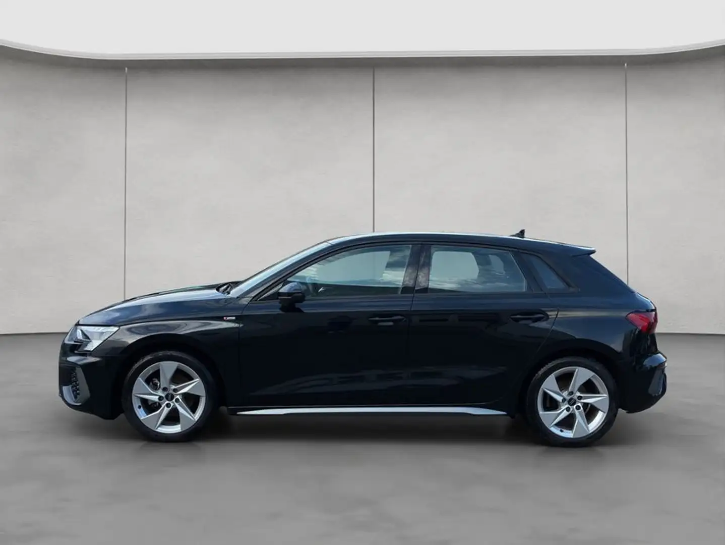 Audi A3 35 TFSI Sportback S line AHK Matrix Sportsitze Schwarz - 2