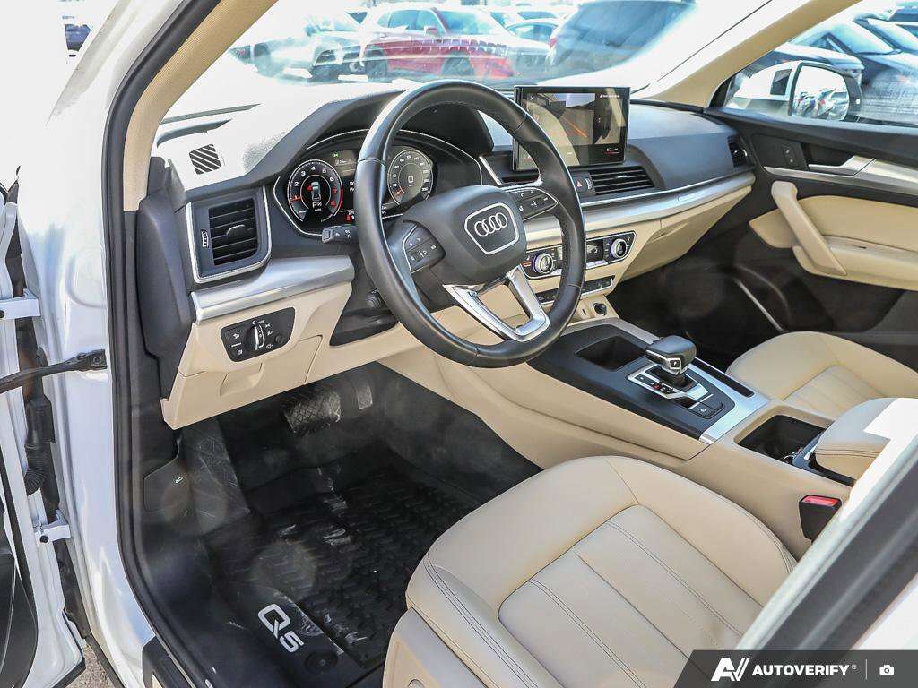 2022 Audi Q5 Progressiv | LOCAL ONE OWNER | NAVIGATION | 2,000 cc 4 cyl thumb 17