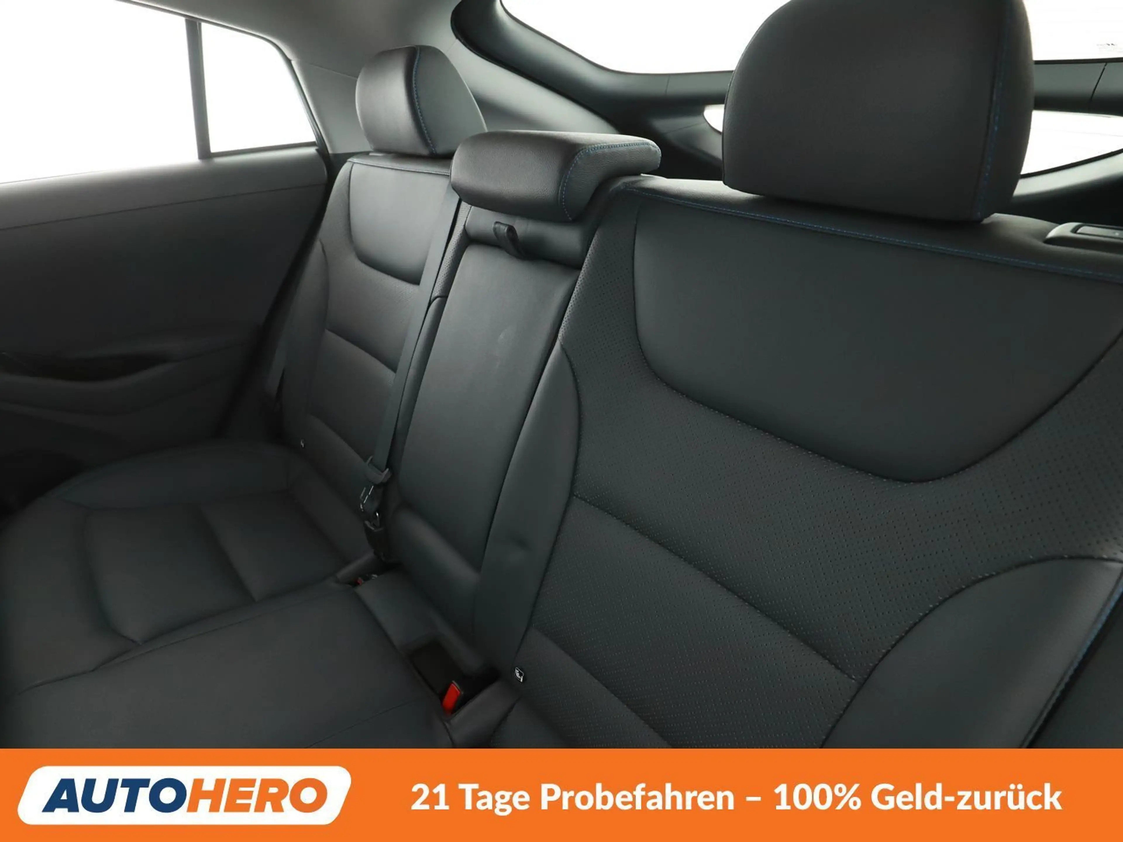 Hyundai IONIQ 1.6 Hybrid Premium Aut.*NAVI*BI-XENON*ACC*PDC*SHZ* — photo 14