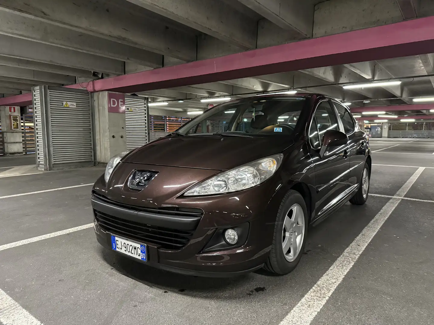 Peugeot 207 5p 1.4 8v Special Edition - 1