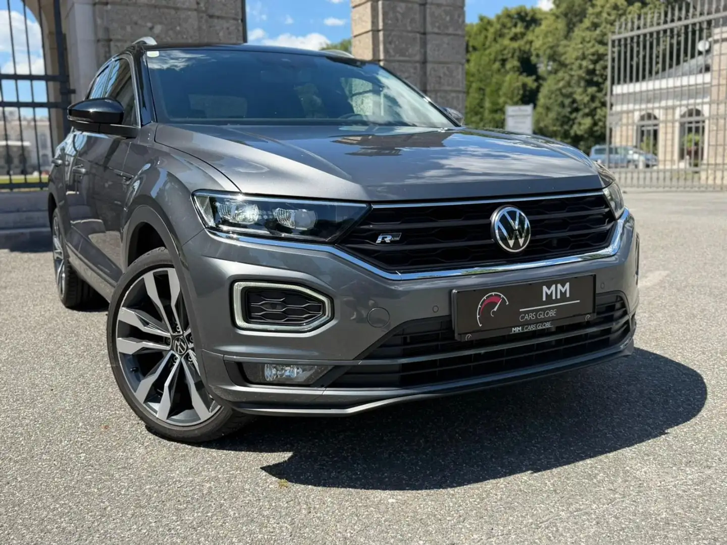 Volkswagen T-Roc 1.5 TSI ACT Sport //R-LINE// Grau - 2