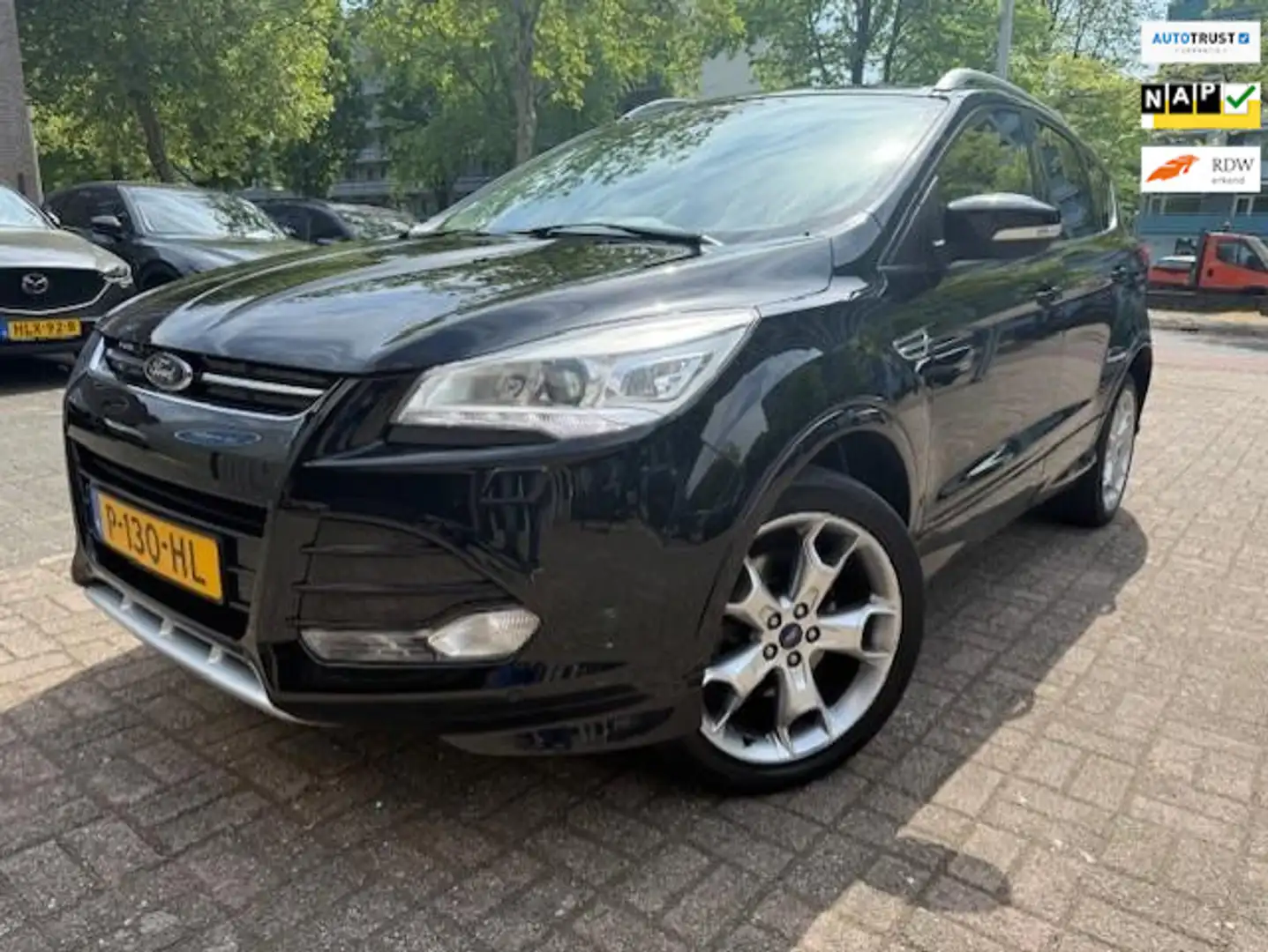 Ford Kuga 1.6 Titanium Plus 4WD Leer/Navi/Pano/Trekh Noir - 1