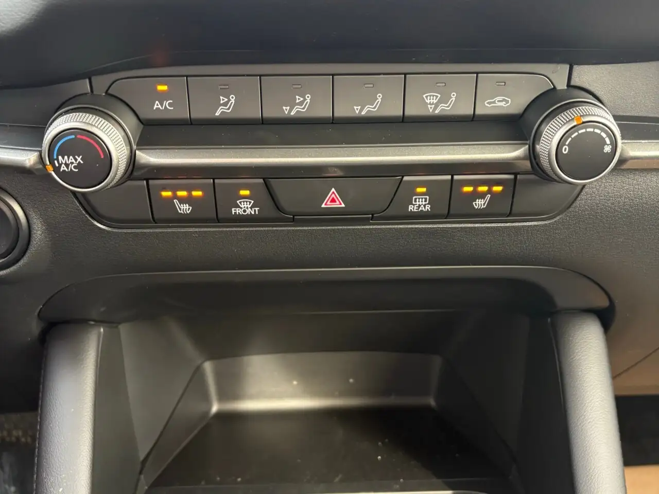 Mazda 3 снимка Mazda 3
