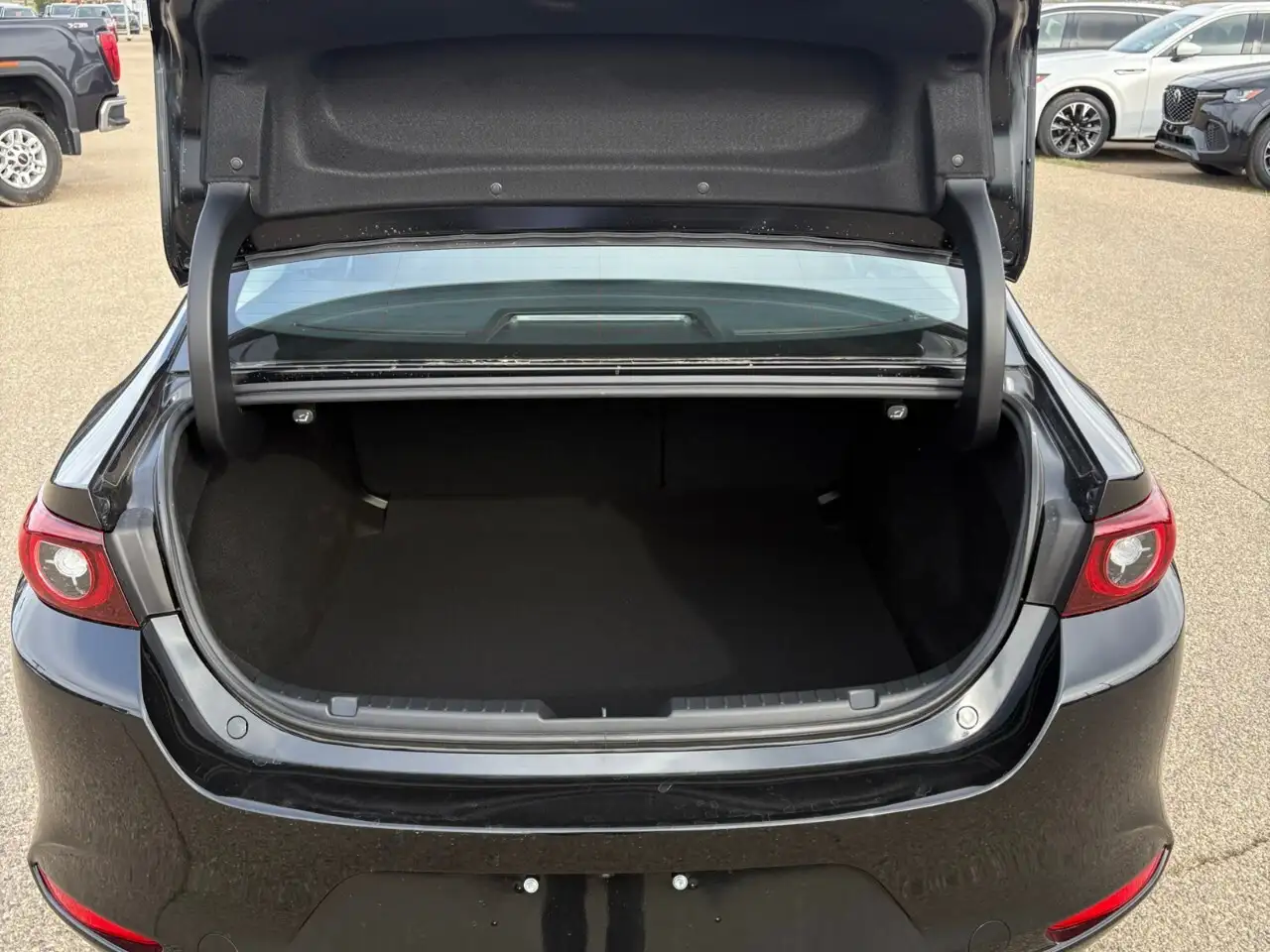 Mazda 3 снимка Mazda 3