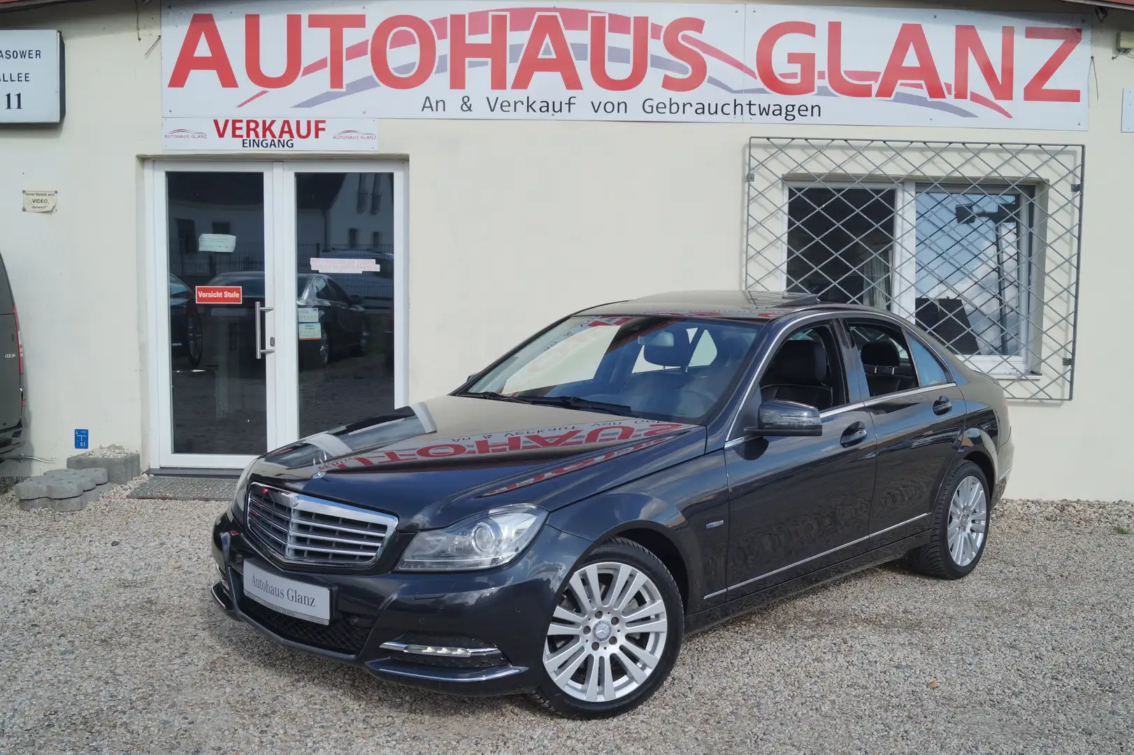 Mercedes-Benz C 200 C 200 CGI BlueEfficiency 2.Hand Schwarz - 1