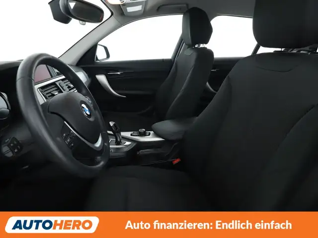 BMW 1 Series view 10