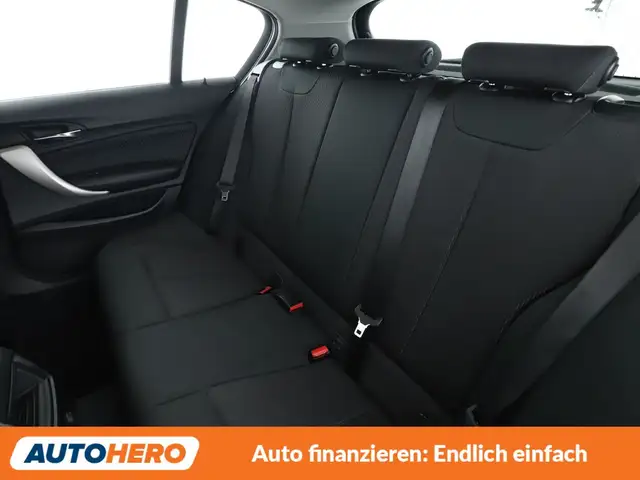 BMW 1 Series view 14