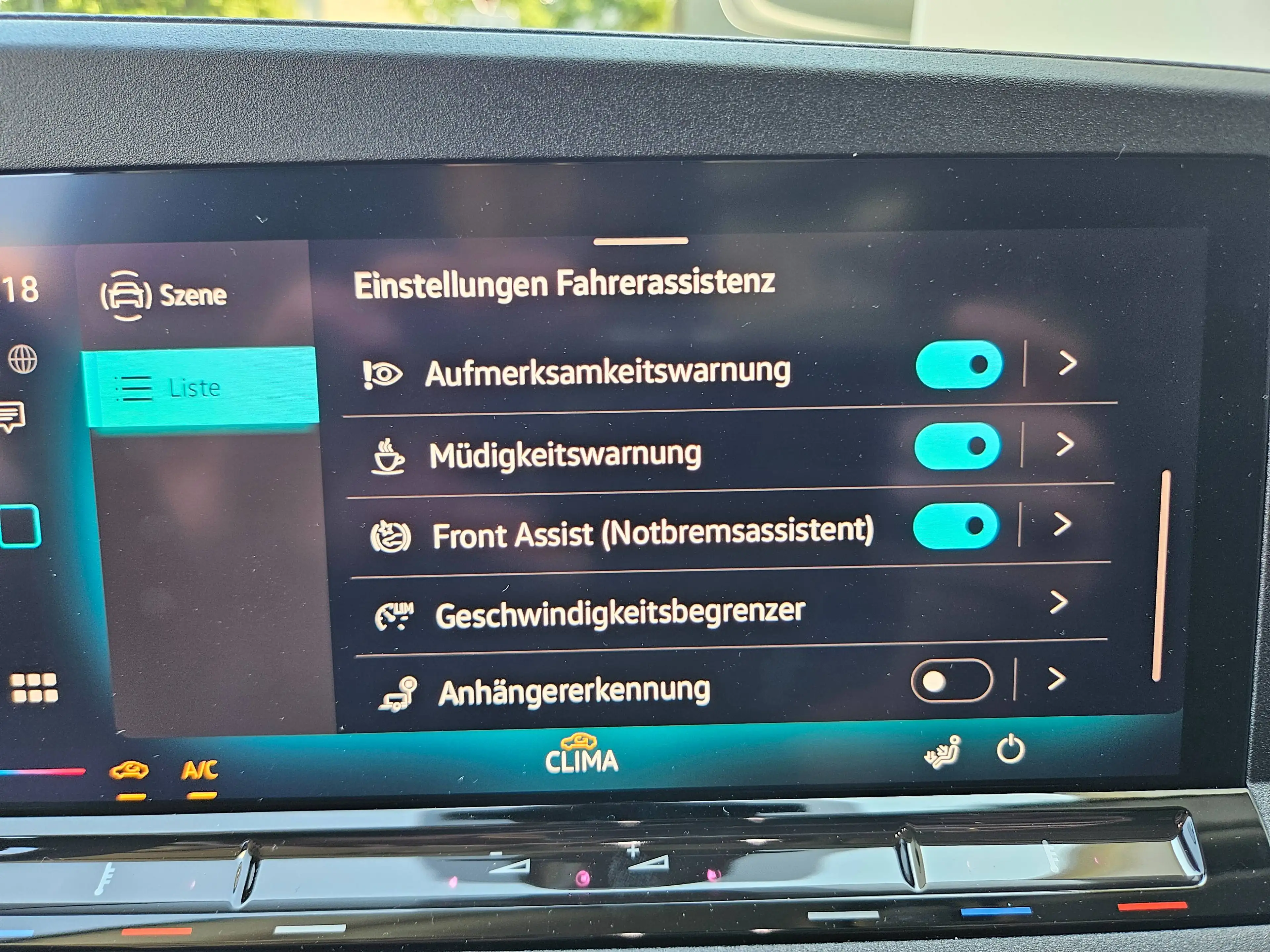 Volkswagen Caddy Cargo Maxi TDI 4Motion "AHV, App-Connect" — photo 14