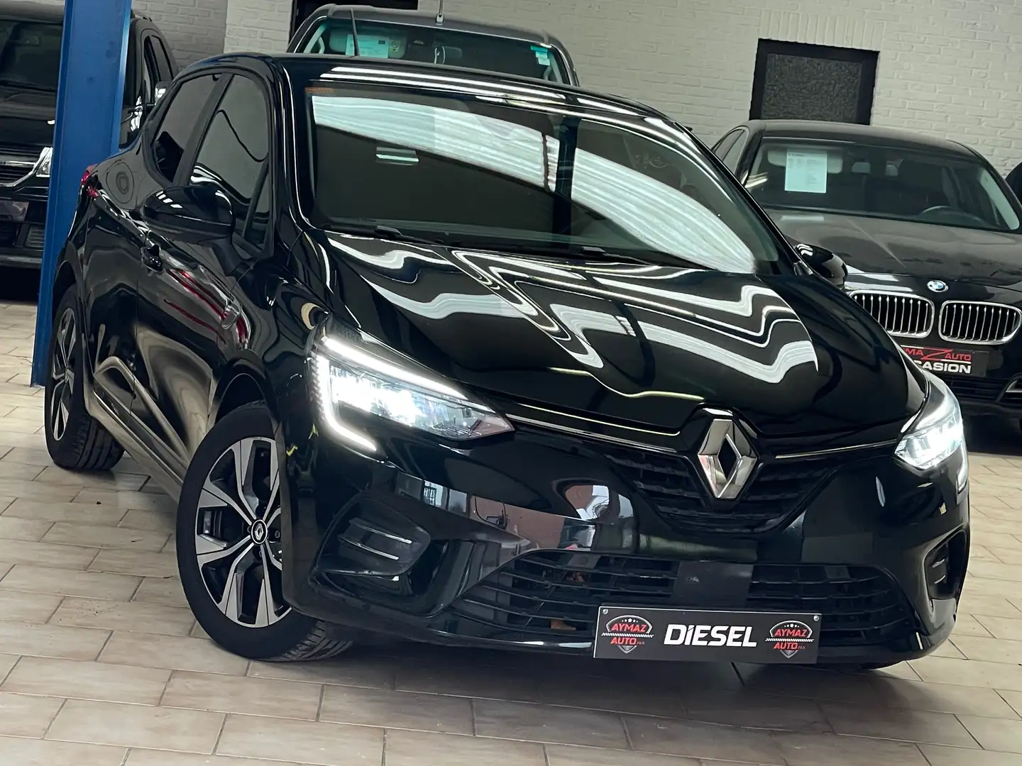 Renault Clio Clio 1.5 Blue dCi Limited *** APPEL CARPLAY *** Zwart - 1