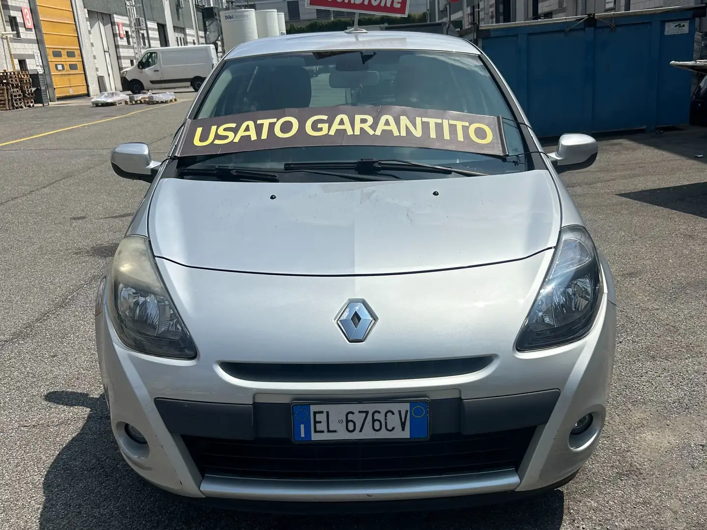 Renault Clio Clio 5p 1.5 dci Dynamique 90cv Grijs - 2