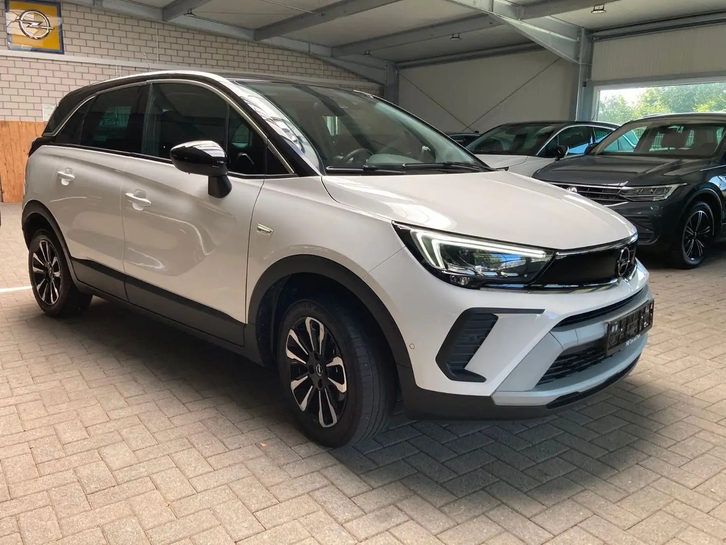 Opel Crossland X 1.2 Turbo Elegance RFK LED PDC Navi Weiß - 2