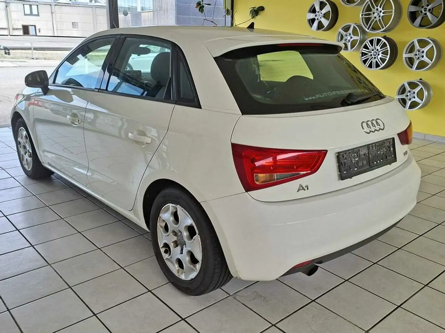 Audi A1 PICKERL NEU, HÄNDLER, EXPORT, BASTLER Weiß - 2