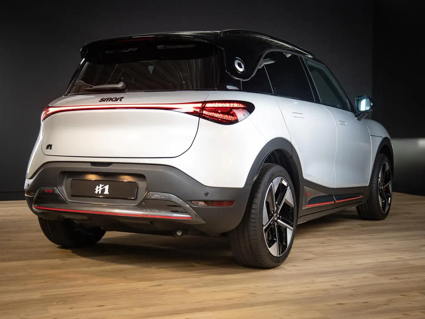 smart #1 BRABUS Zilver - 2