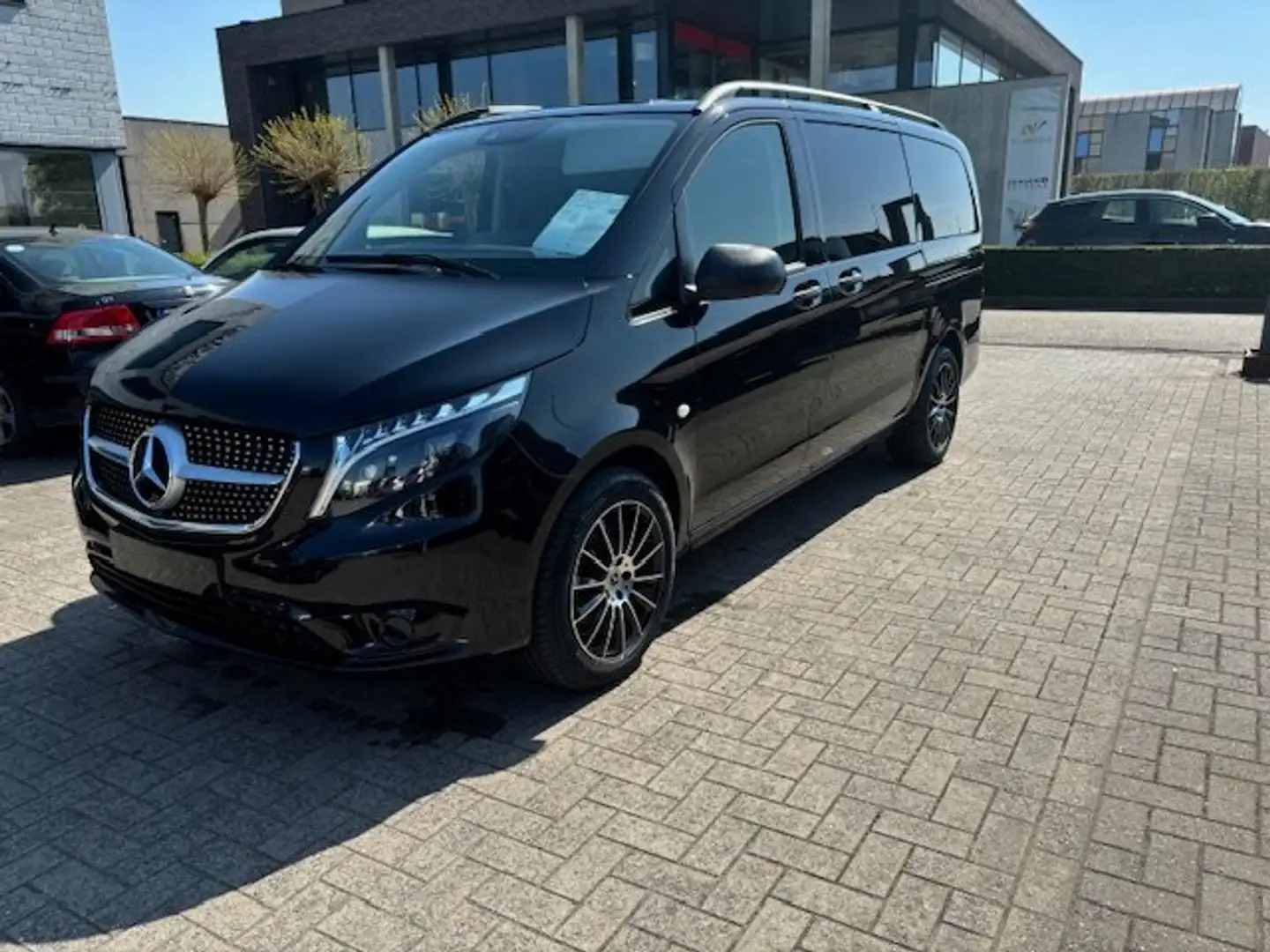 Mercedes-Benz Vito TOURER 114 CDI AUTOM. LED LEDER DUB.CAB 43000+BTW Zwart - 2