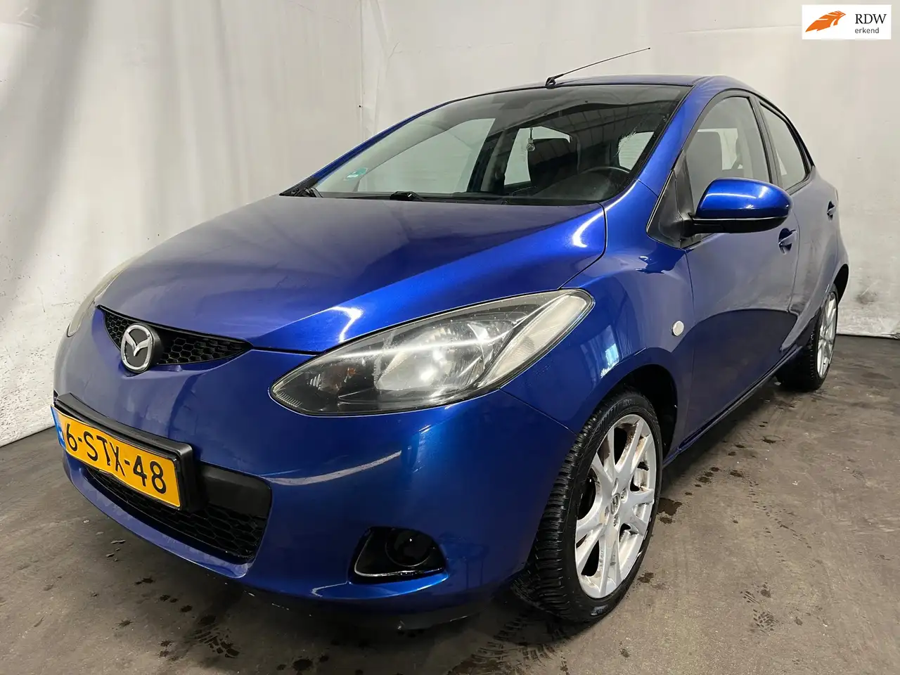 Mazda 2