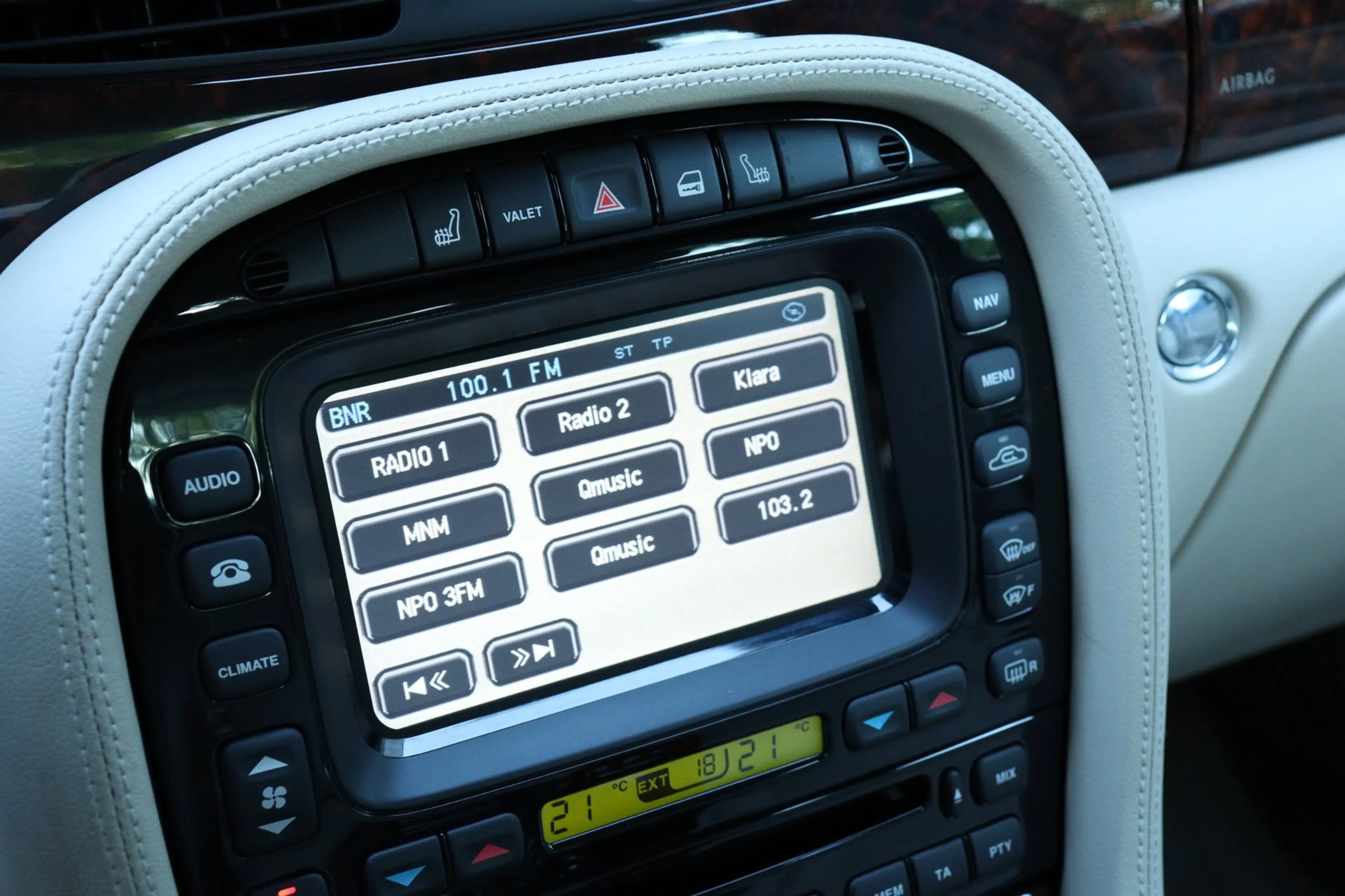 Jaguar XJ 3.0 V6 EXECUTIVE *83.017KM.!* — photo 4