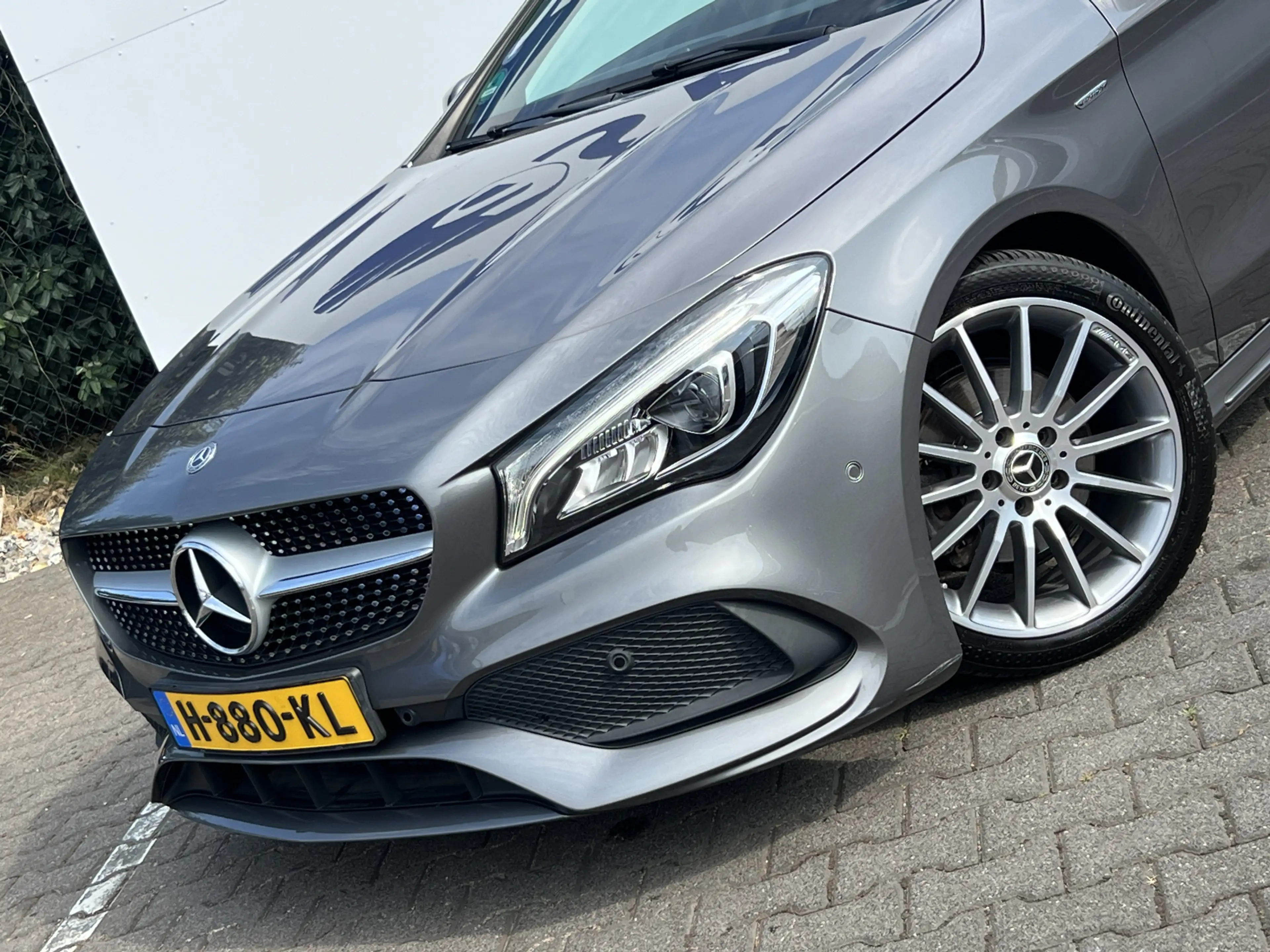Mercedes-Benz CLA 200 Shooting Brake Prestige | AMG-Line | Leder | LED | — photo 28