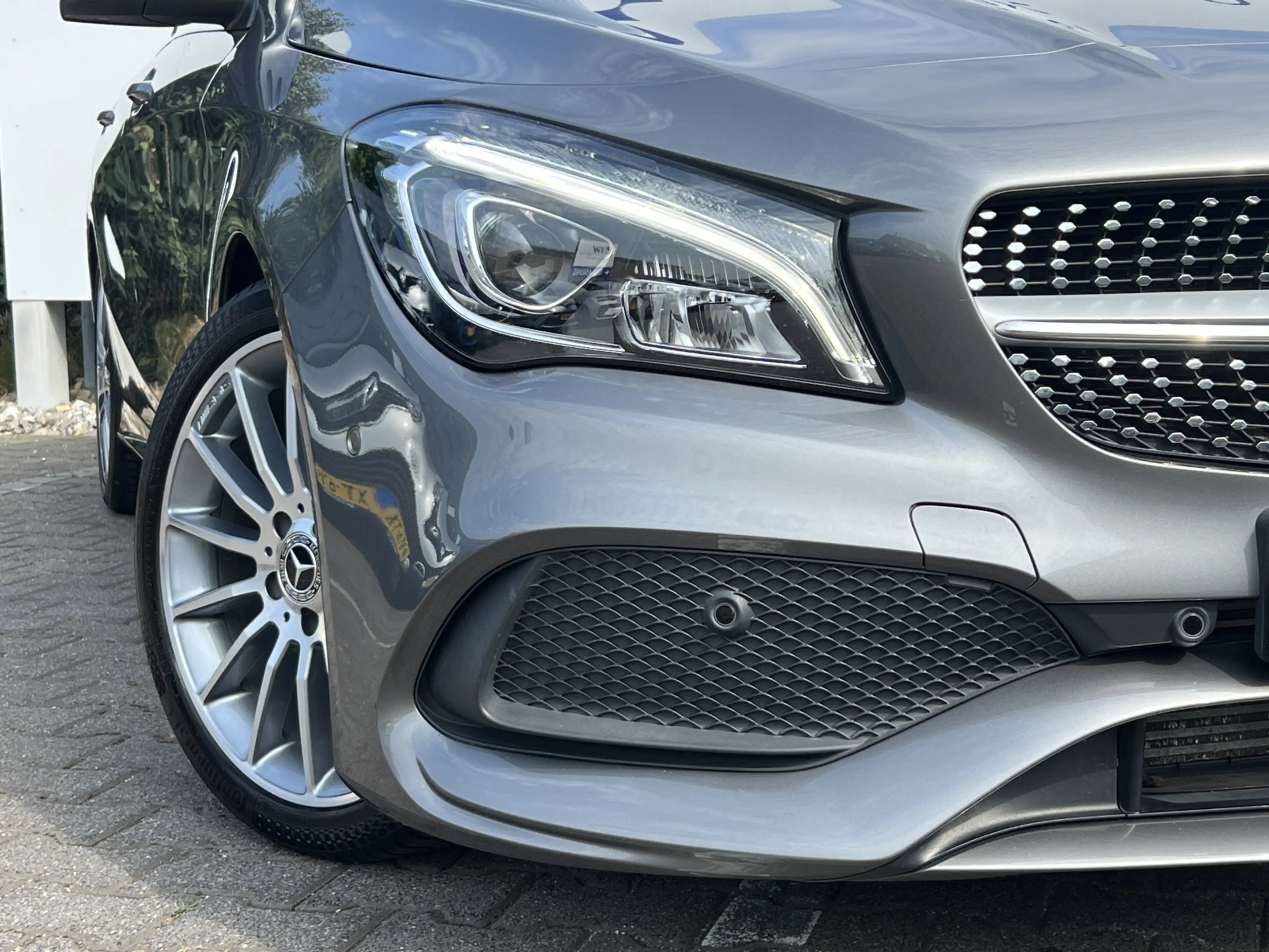 Mercedes-Benz CLA 200 Shooting Brake Prestige | AMG-Line | Leder | LED | — photo 27